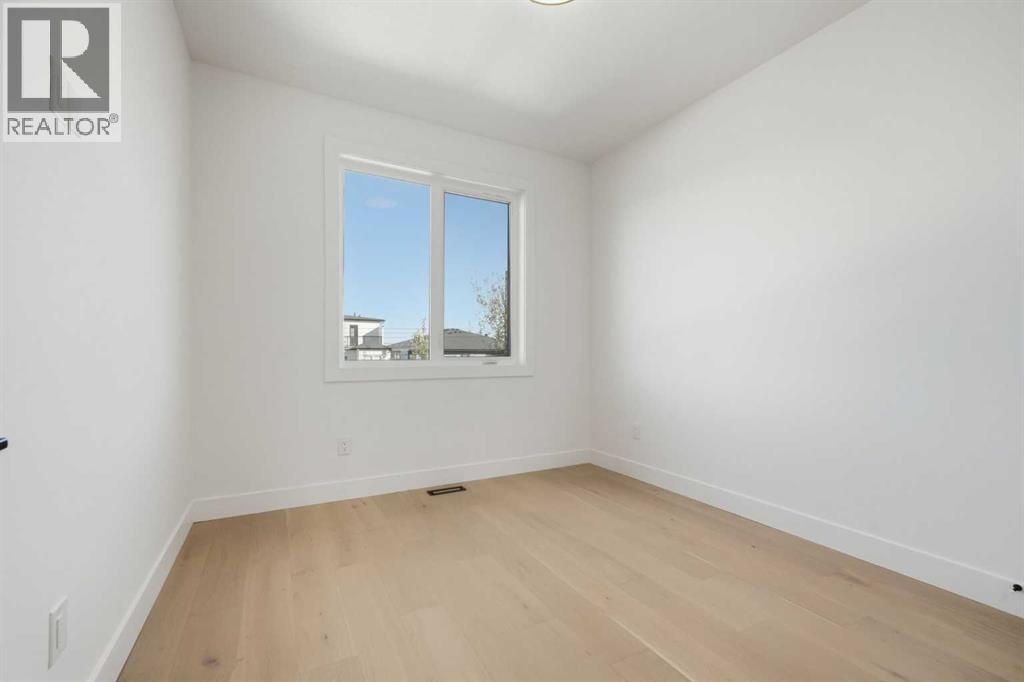 Single Family House for Sale in   Avenue SW Richmond Calgary 