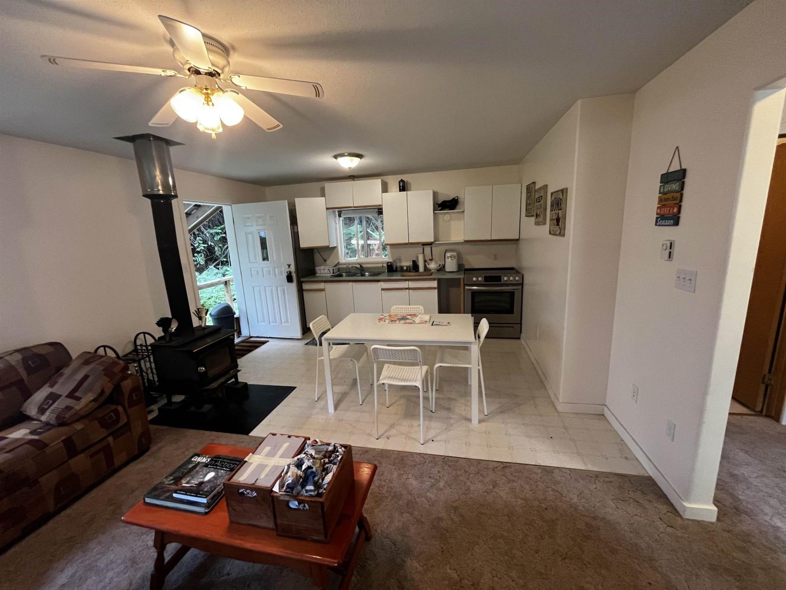 14611 ALPINE BOULEVARD, Sunshine Valley, Hope