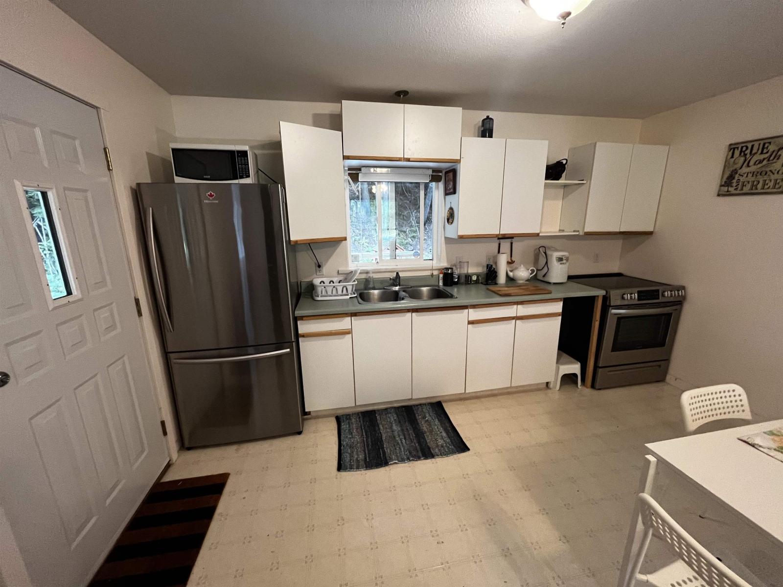 14611 ALPINE BOULEVARD, Sunshine Valley, Hope