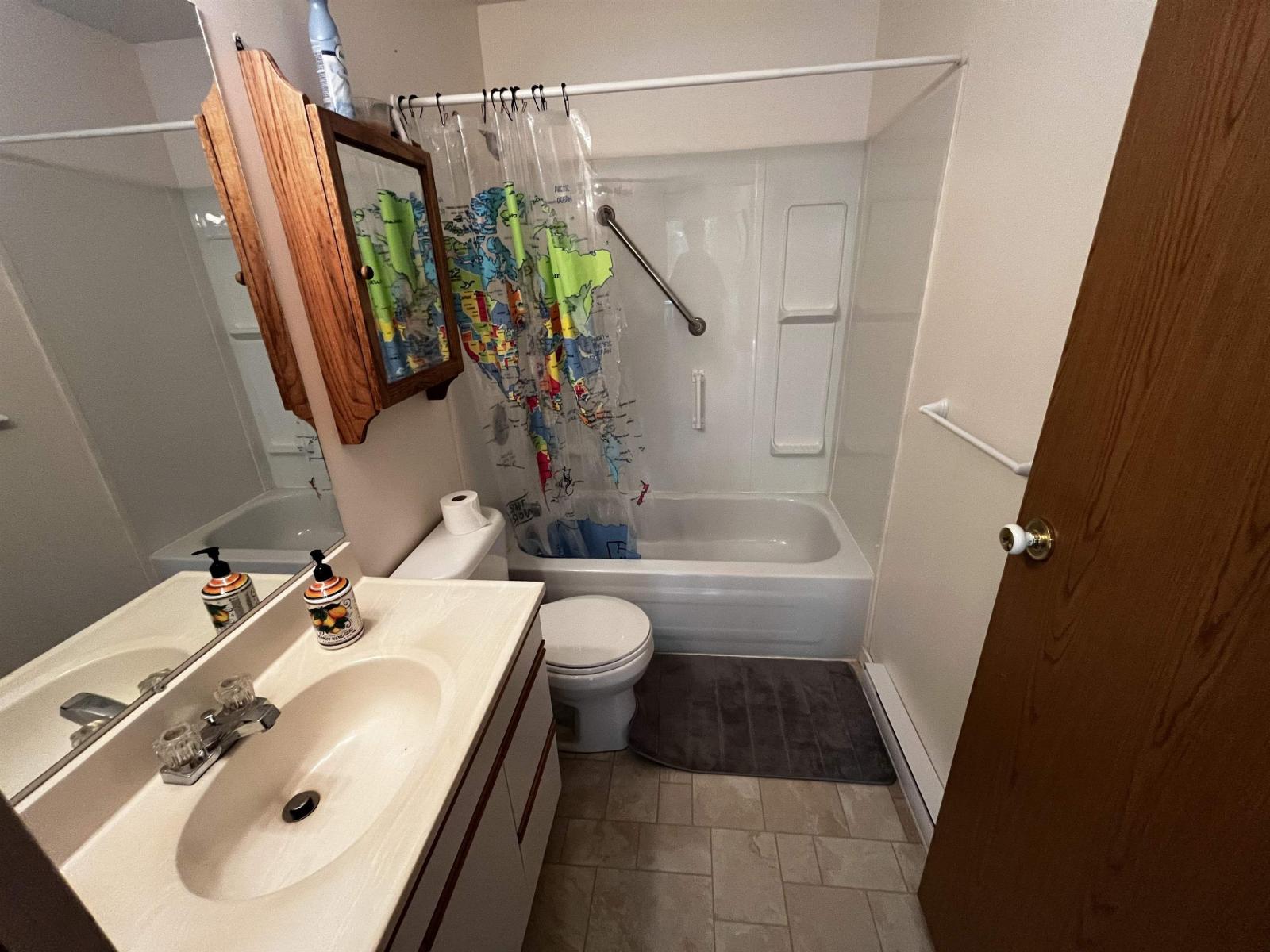 14611 ALPINE BOULEVARD, Sunshine Valley, Hope