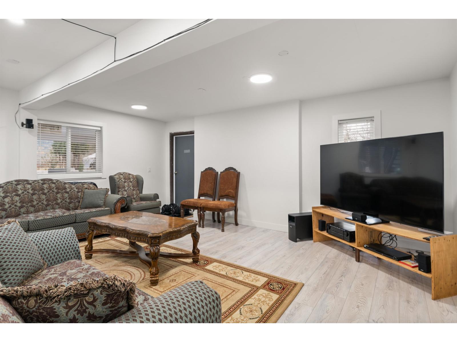 11186 FARMS ROAD, Mission