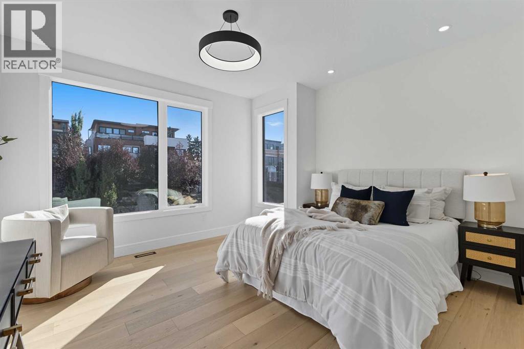 2122 29 Avenue SW, Calgary, Alberta