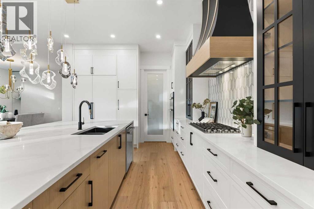 Single Family House for Sale in   Avenue NW Mount Pleasant Calgary 