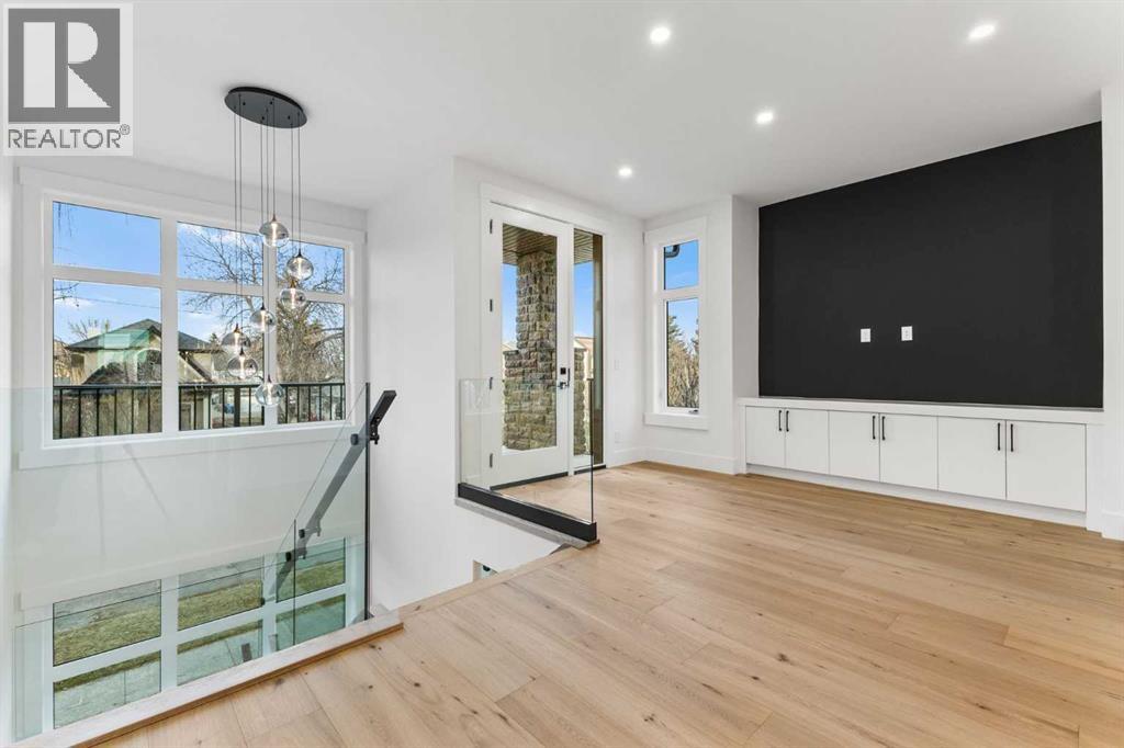 Single Family House for Sale in   Avenue NW Mount Pleasant Calgary 