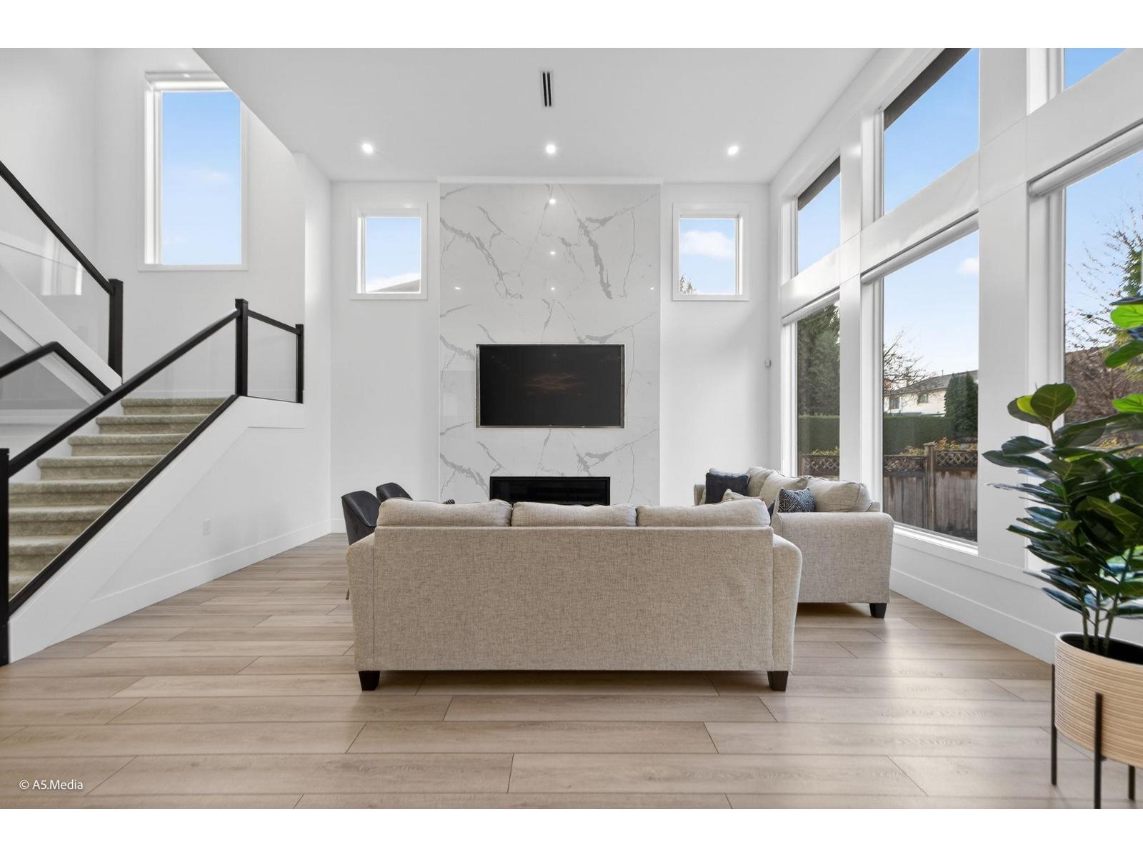 6723 122A STREET, Surrey