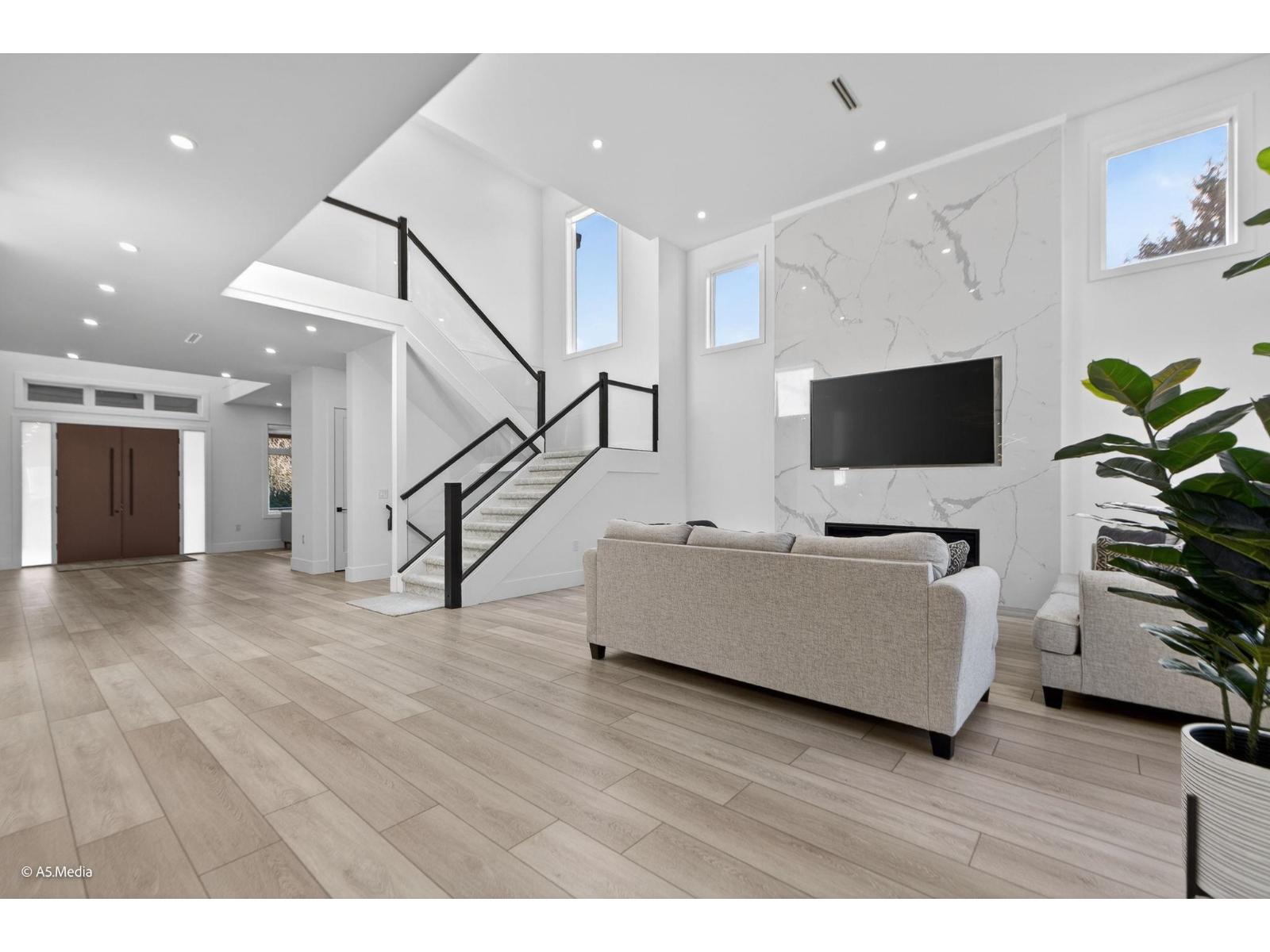 6723 122A STREET, Surrey