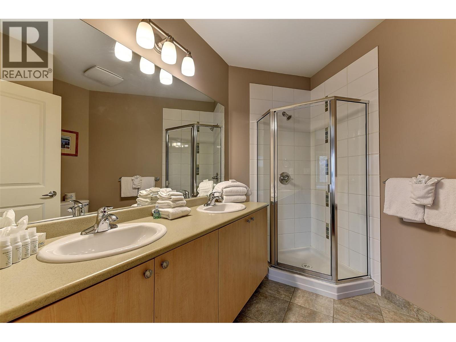 424 4205 Gellatly Road, West Kelowna