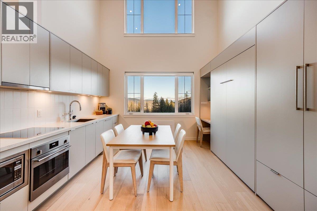 4280 Red Mountain Road Unit# 417, Rossland