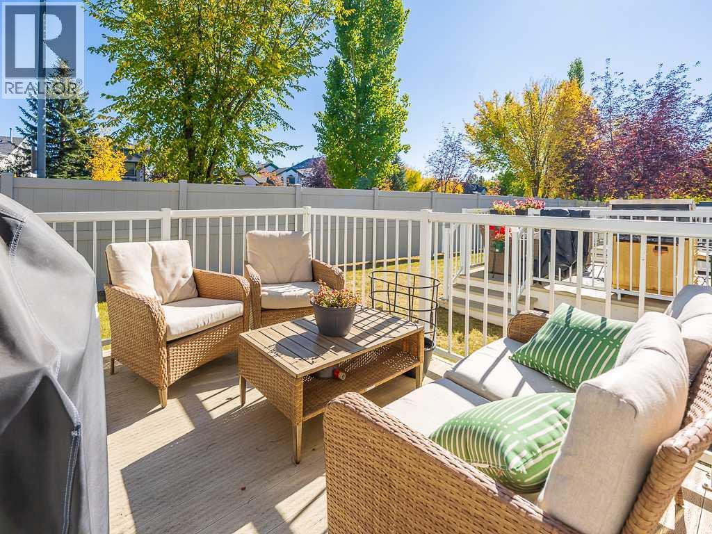 Single Family House for Sale in  Mt Douglas Manor SE McKenzie Lake Calgary 