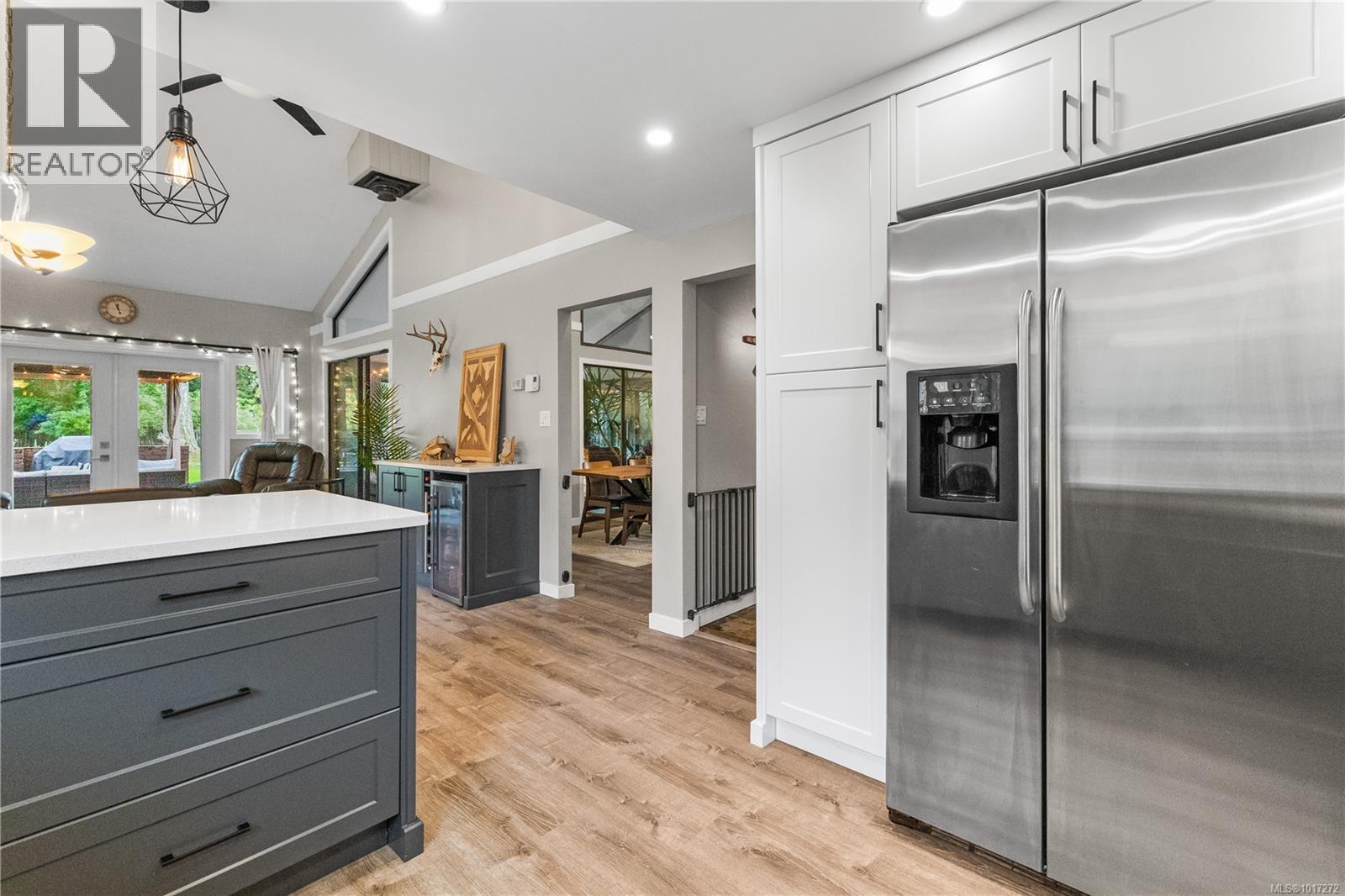 111 Engles Rd, Campbell River