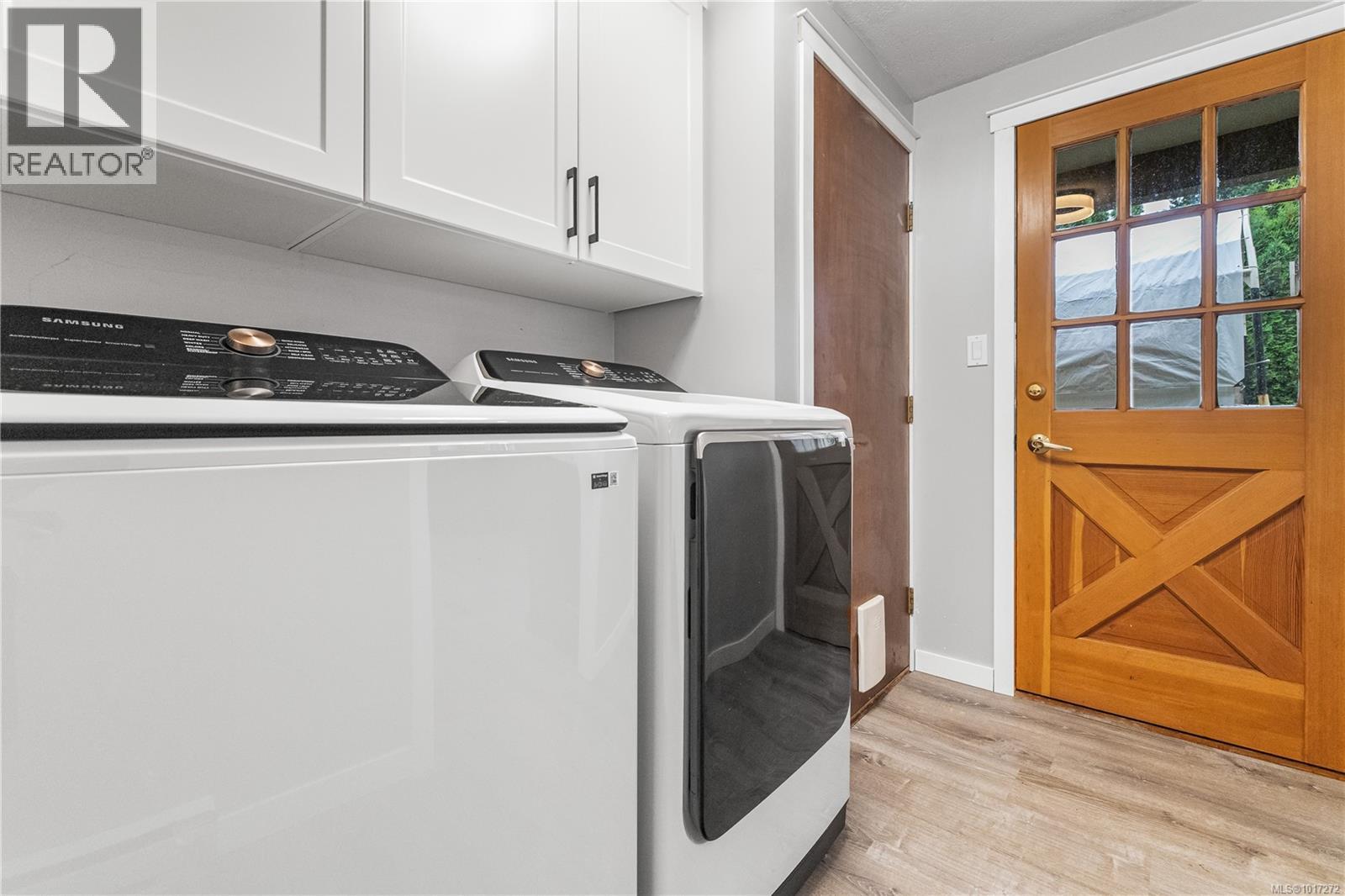 111 Engles Rd, Campbell River