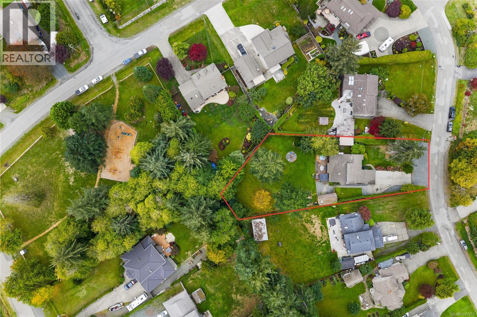 111 Engles Rd, Campbell River