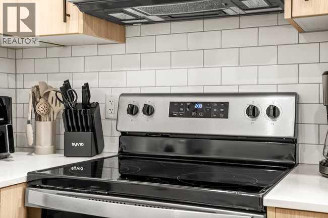 Single Family House for Sale in Unit B   Avenue NW Capitol Hill Calgary 