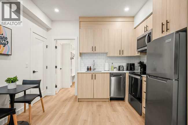 Single Family House for Sale in Unit B   Avenue NW Capitol Hill Calgary 