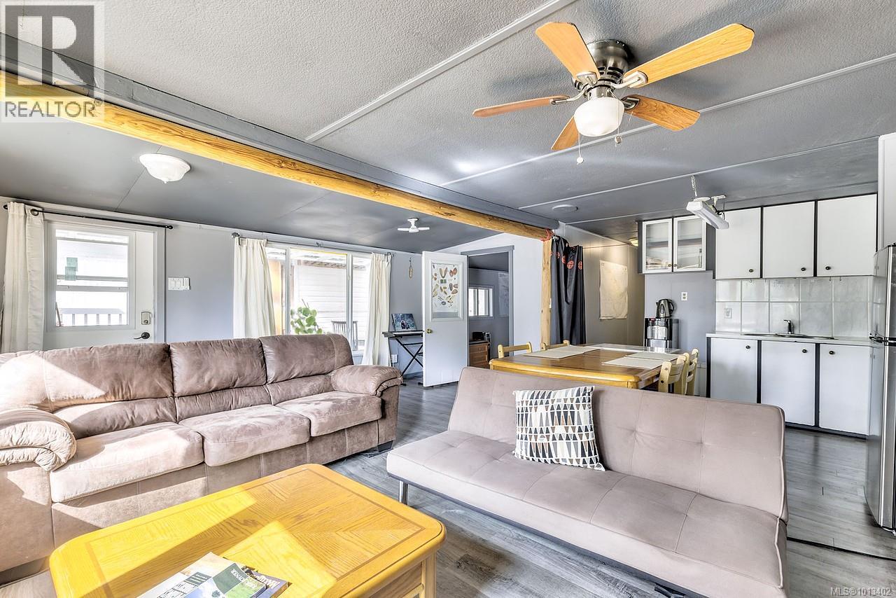 #204 380 MARTINDALE RD - Image 2