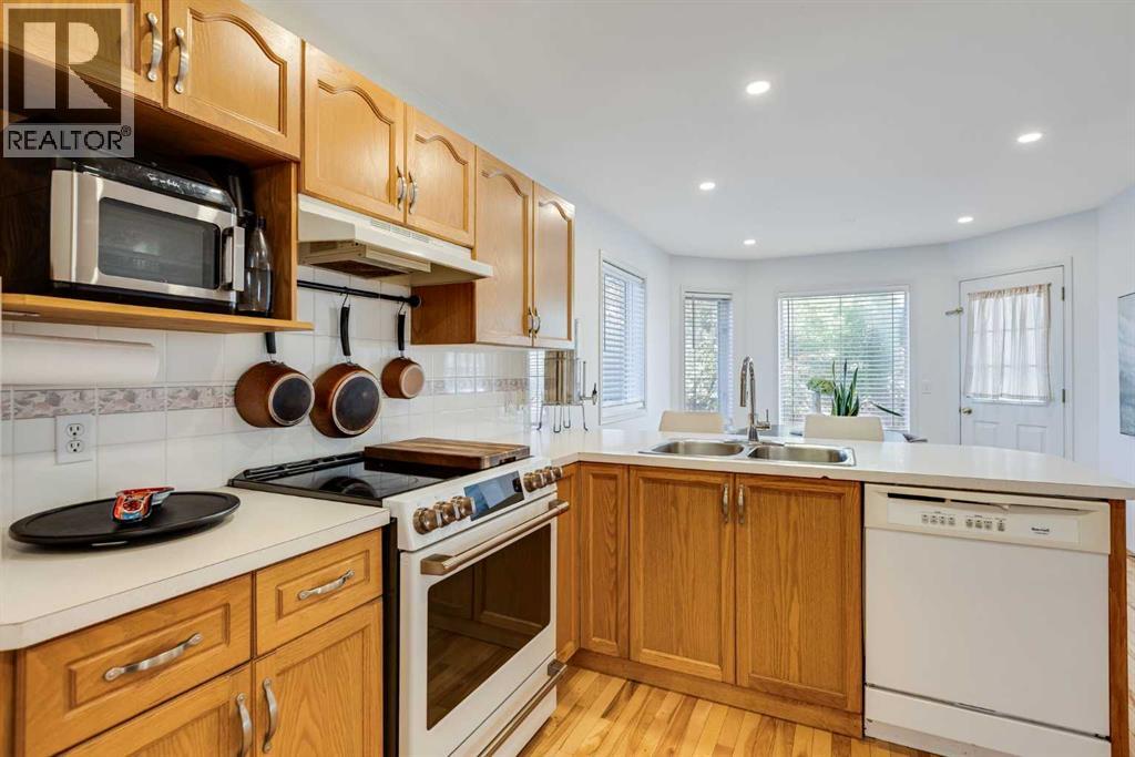 Single Family House Bungalow for Sale in  Douglas Glen Boulevard SE Douglasdale/Glen Calgary 