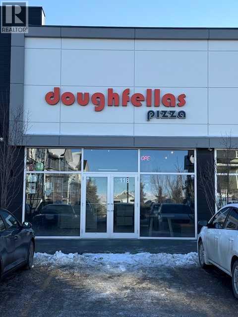 118, 30 Crestridge Common SW, Calgary, Alberta