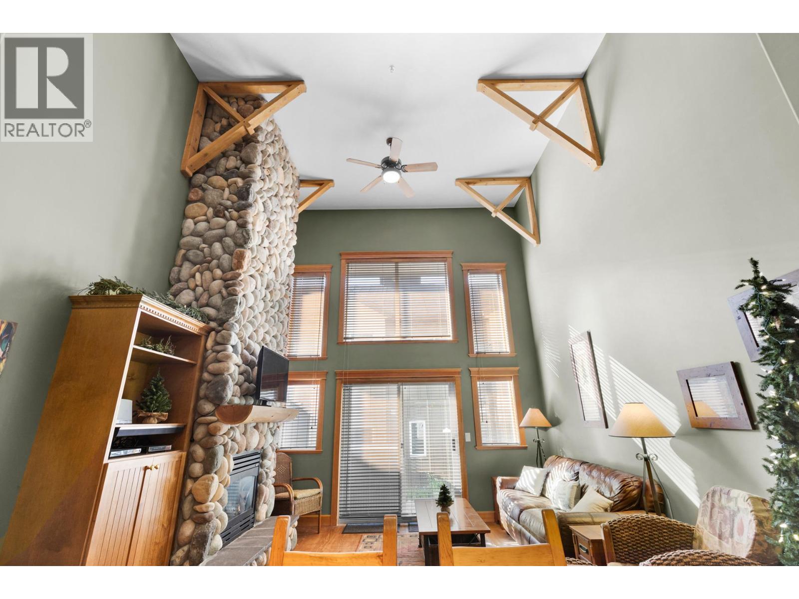 33 7640 Porcupine Road, Big White