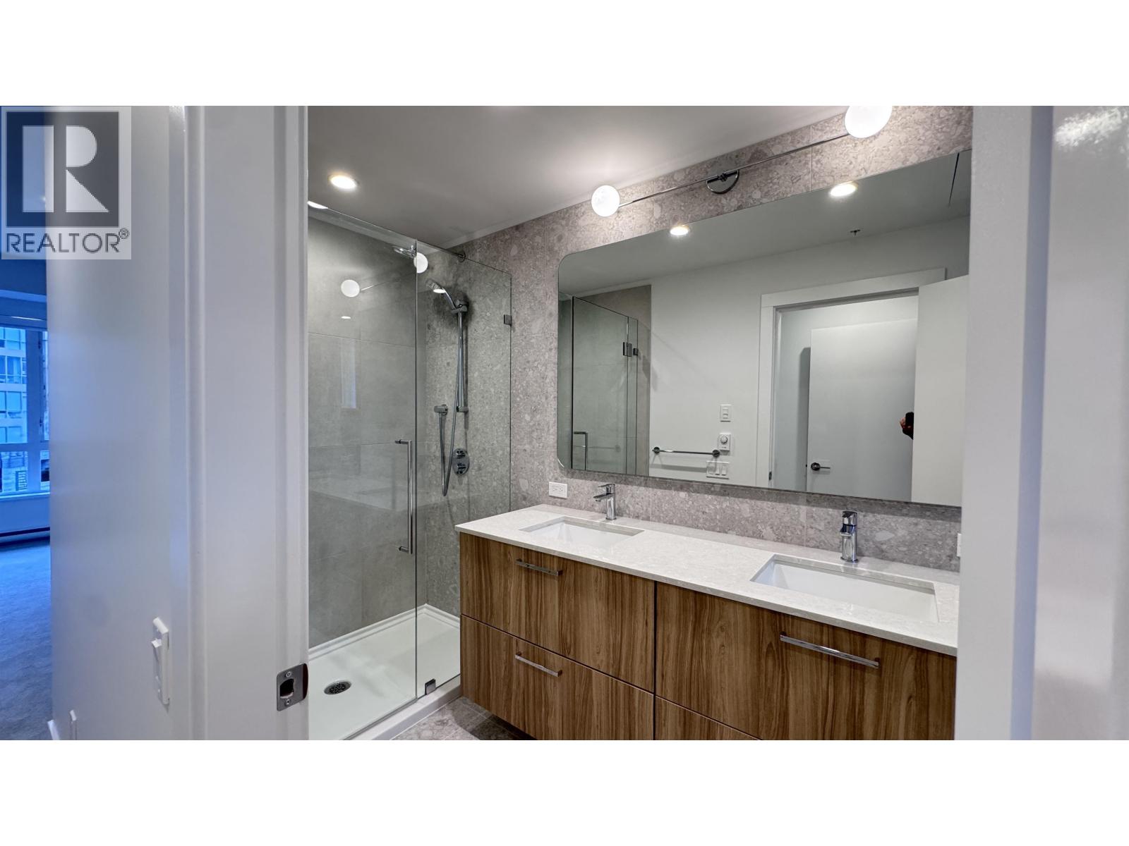 106 2320 EMERY COURT, North Vancouver