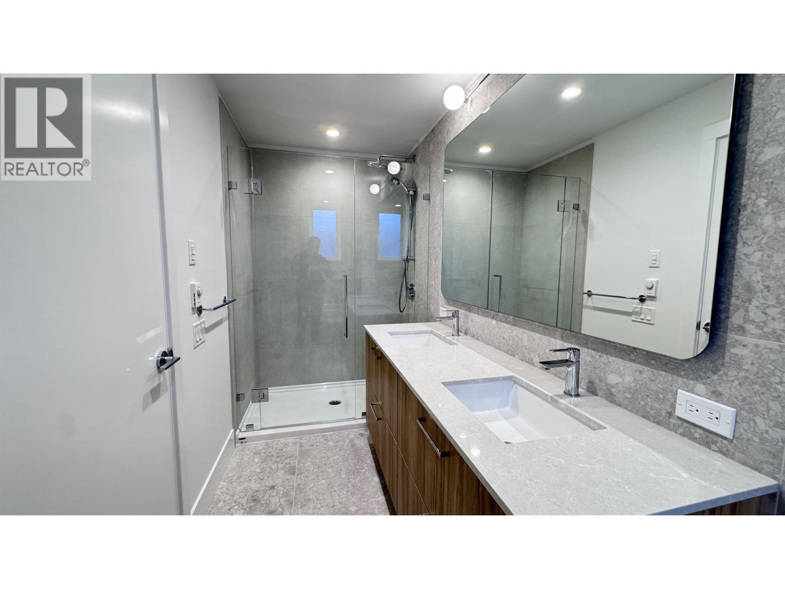 106 2320 EMERY COURT, North Vancouver