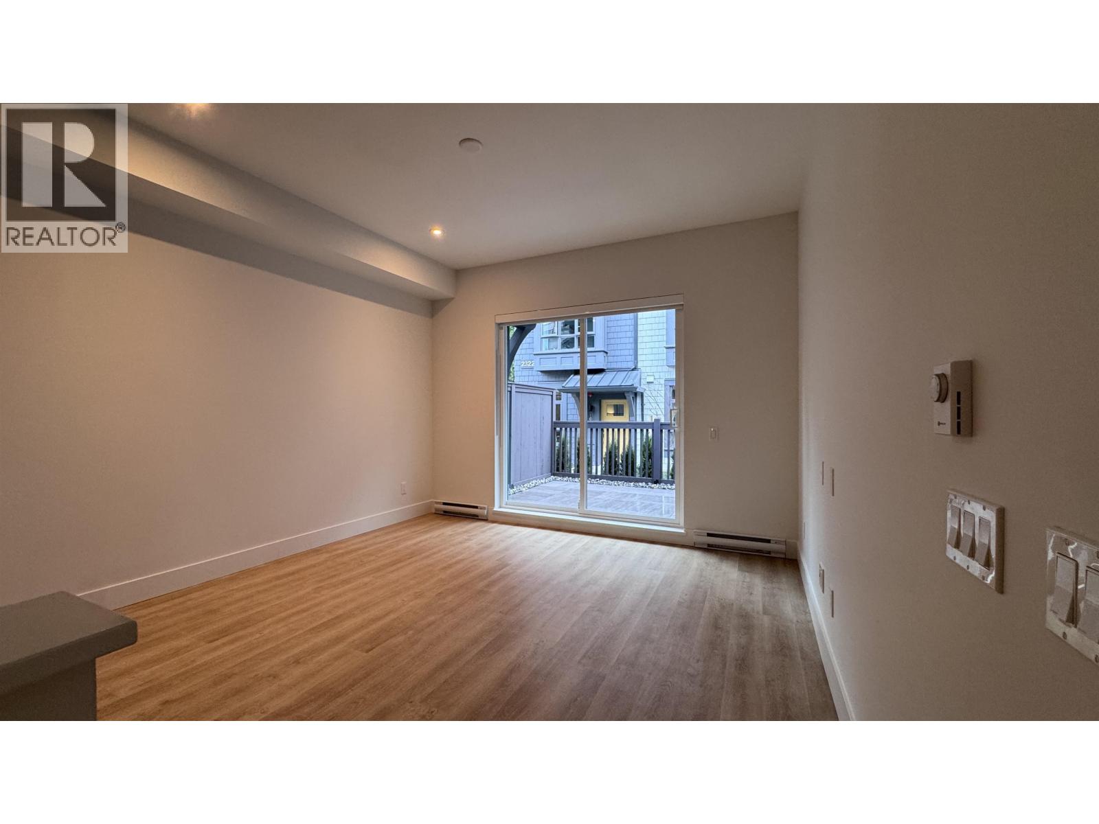 106 2320 EMERY COURT, North Vancouver