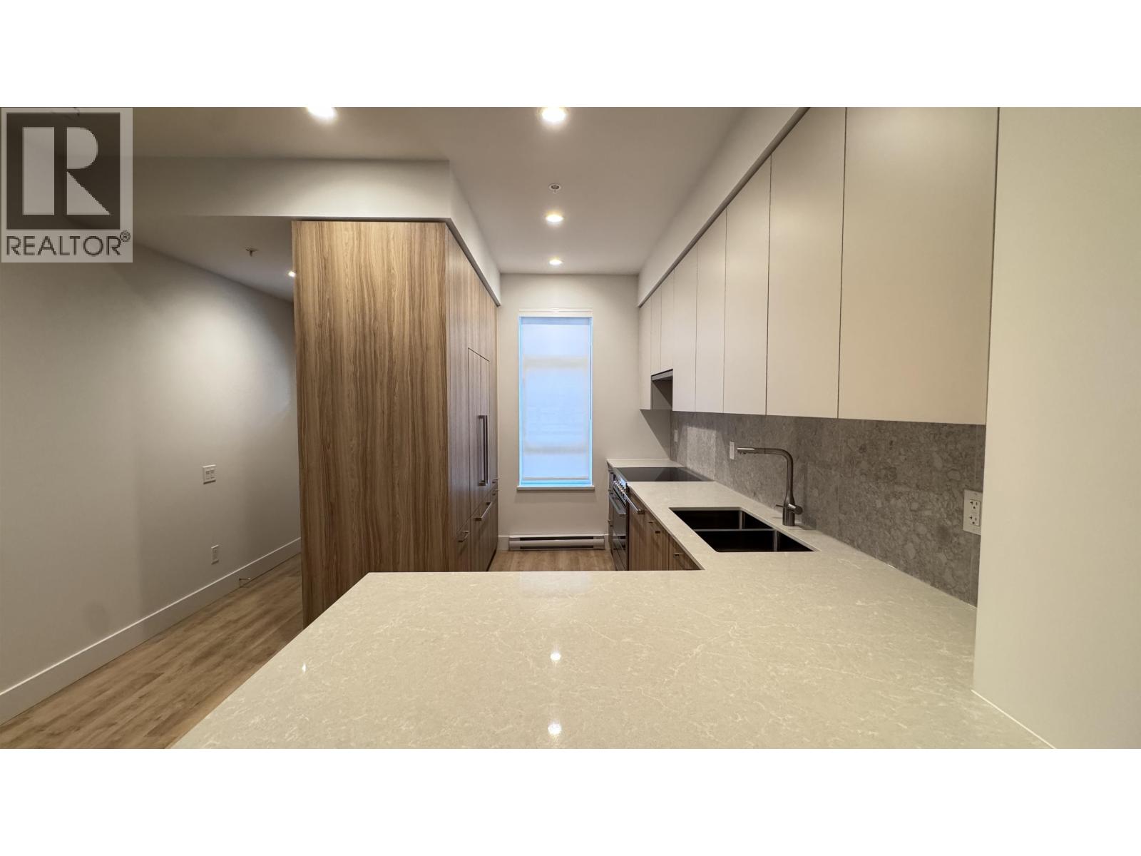 106 2320 EMERY COURT, North Vancouver