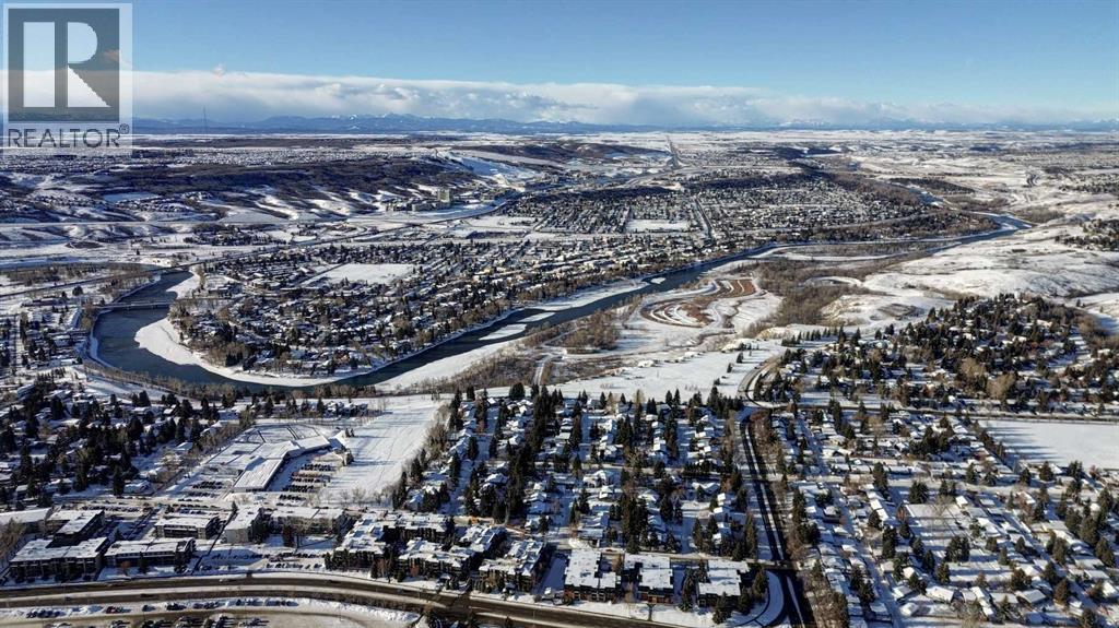 Single Family House for Sale in    Street NW Varsity Calgary 