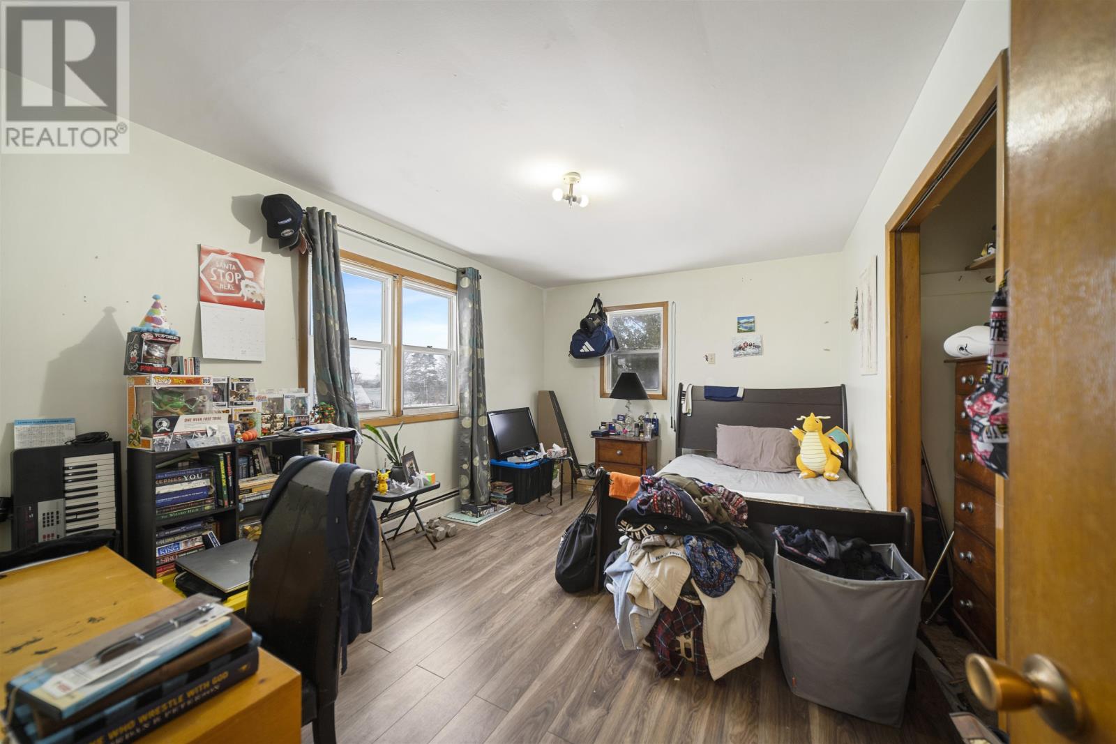 4 MacLean Avenue — photo 22