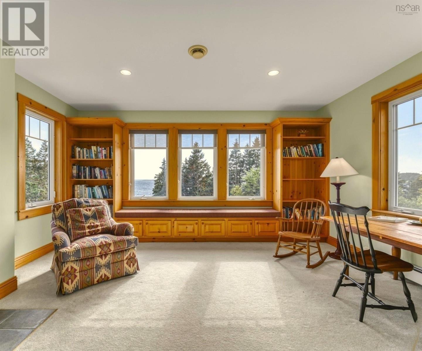 Property 26 of 50 of 20 Pierce Point Road