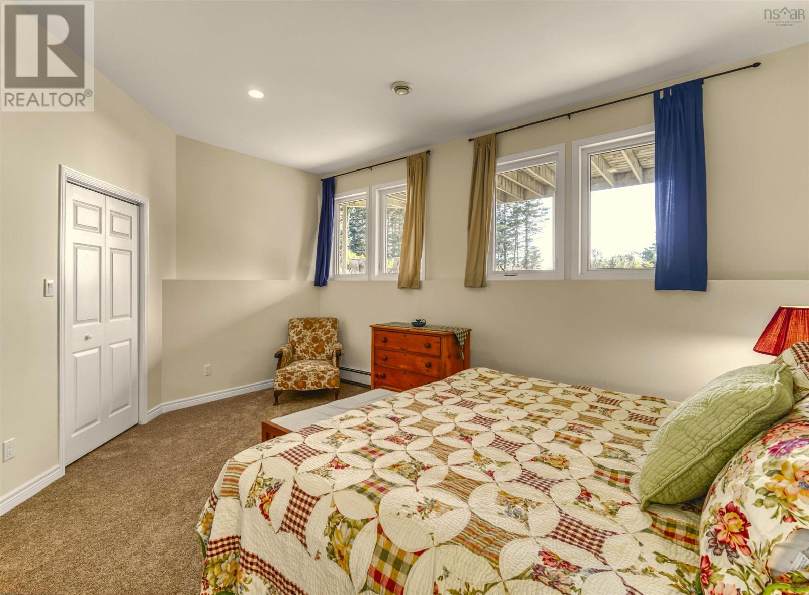 Property 34 of 50 of 20 Pierce Point Road