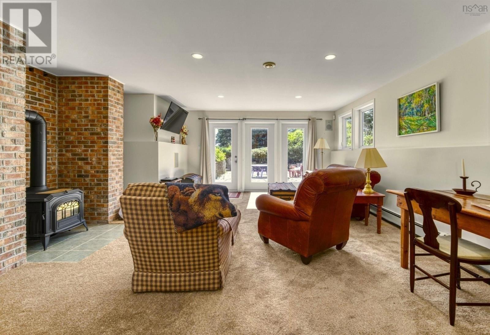 Property 31 of 50 of 20 Pierce Point Road