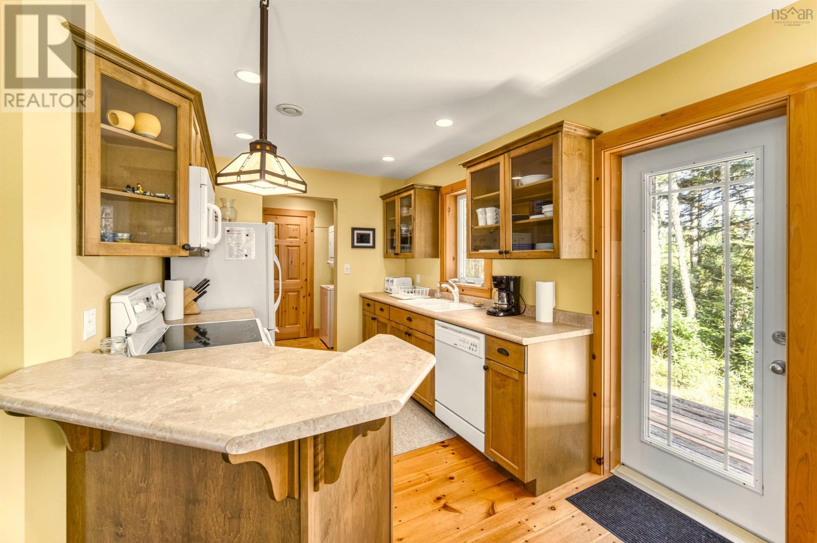 Property 44 of 50 of 20 Pierce Point Road