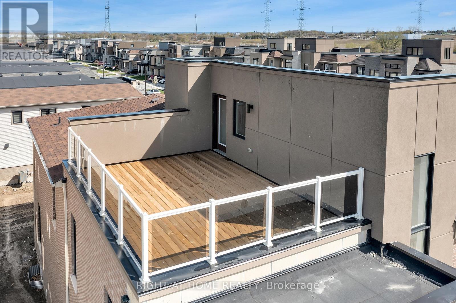 2 YACHT DRIVE - Photo 5 of 40, Clarington (Bowmanville), Ontario