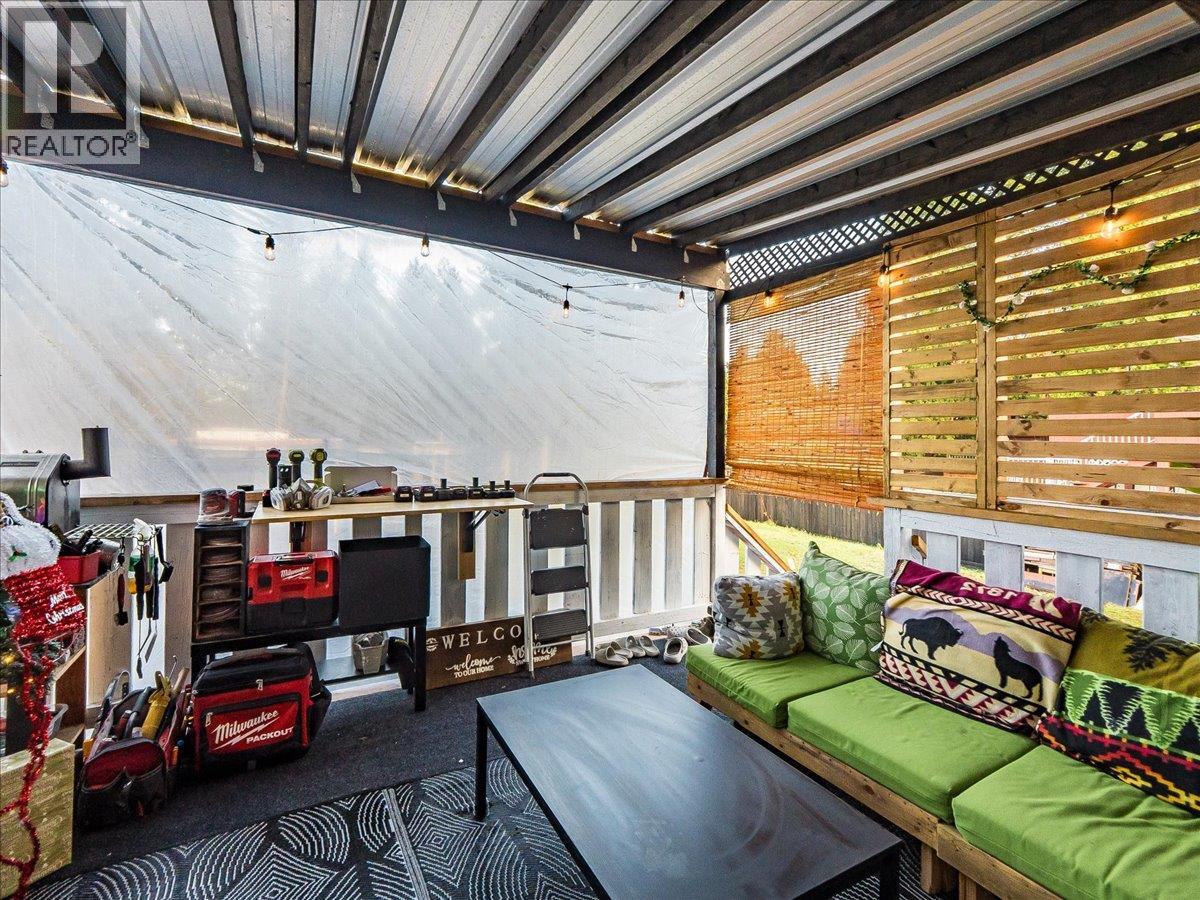 1359 Grosvenor Place, Castlegar