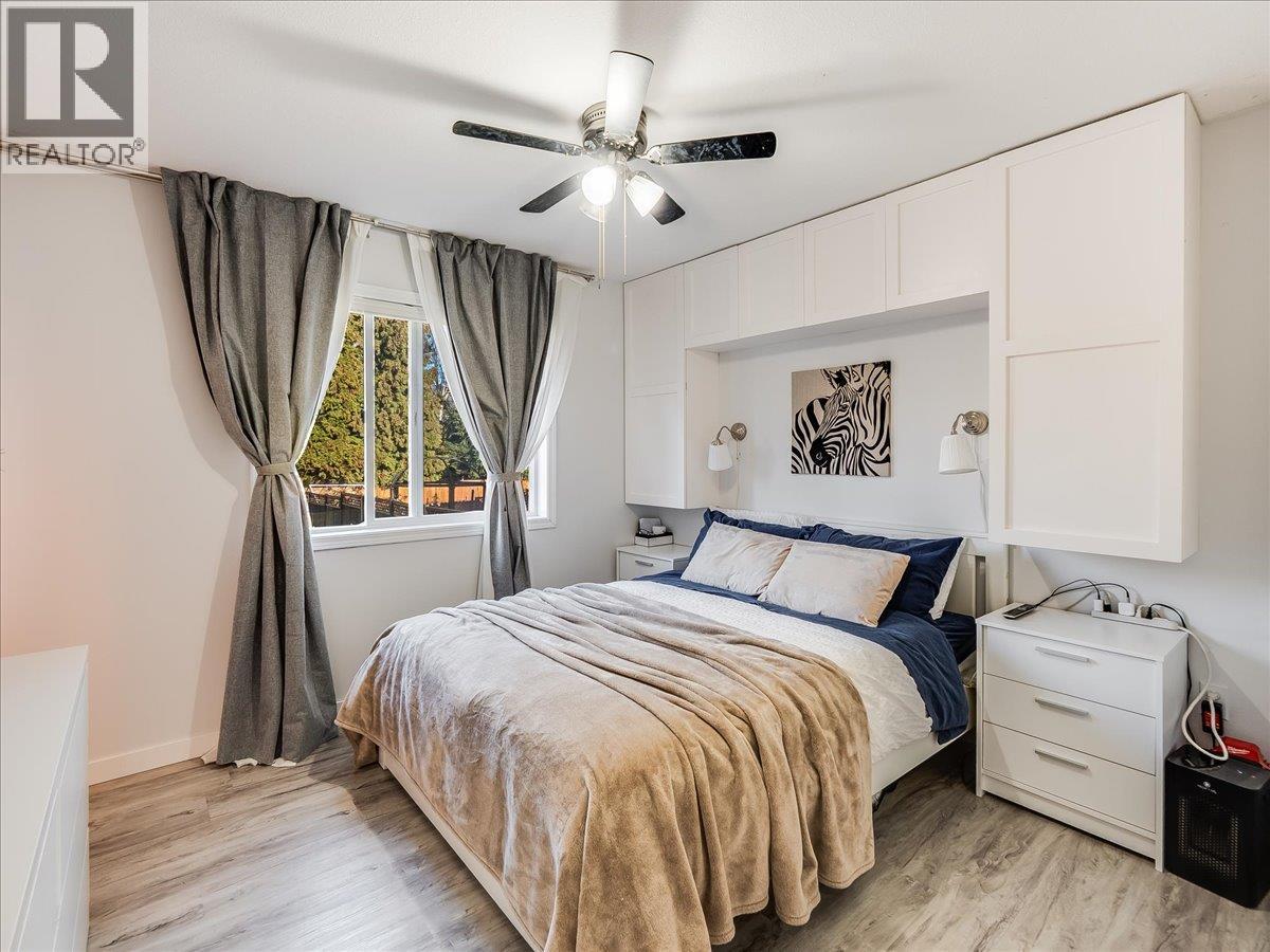 1359 Grosvenor Place, Castlegar