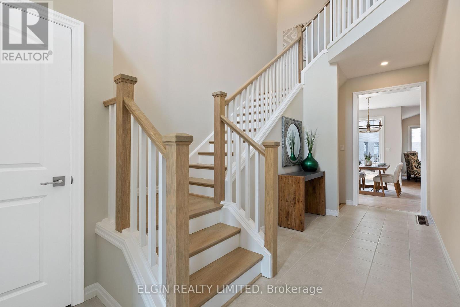 29 HEMLOCK CRESCENT - Photo 4 of 39, Aylmer, Ontario