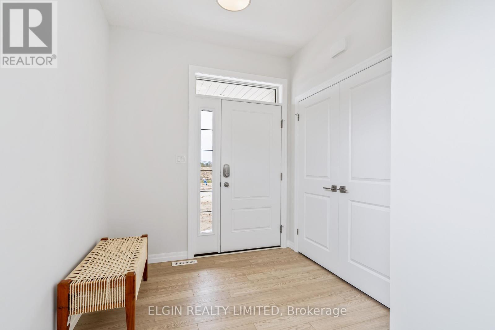 37 HEMLOCK CRESCENT - Photo 3 of 43, Aylmer, Ontario