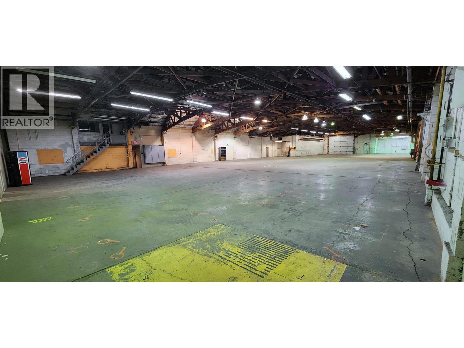 310 CO-OP Avenue, Oliver