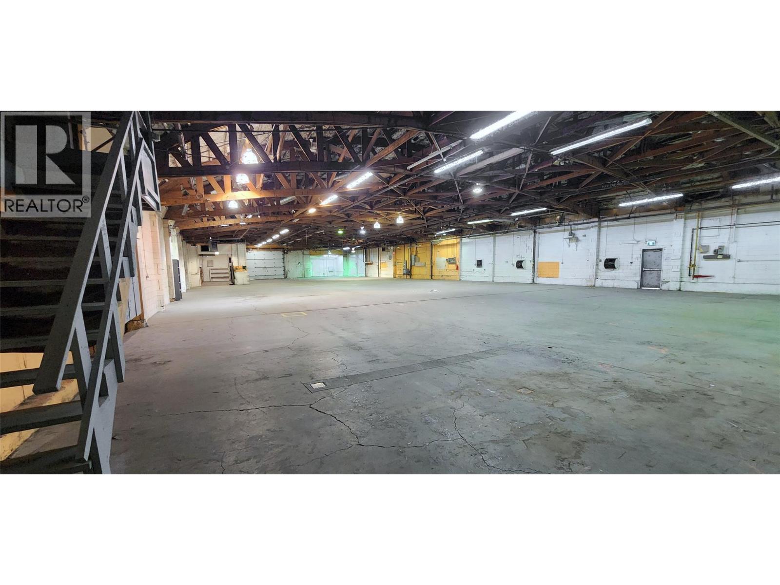 310 CO-OP Avenue, Oliver