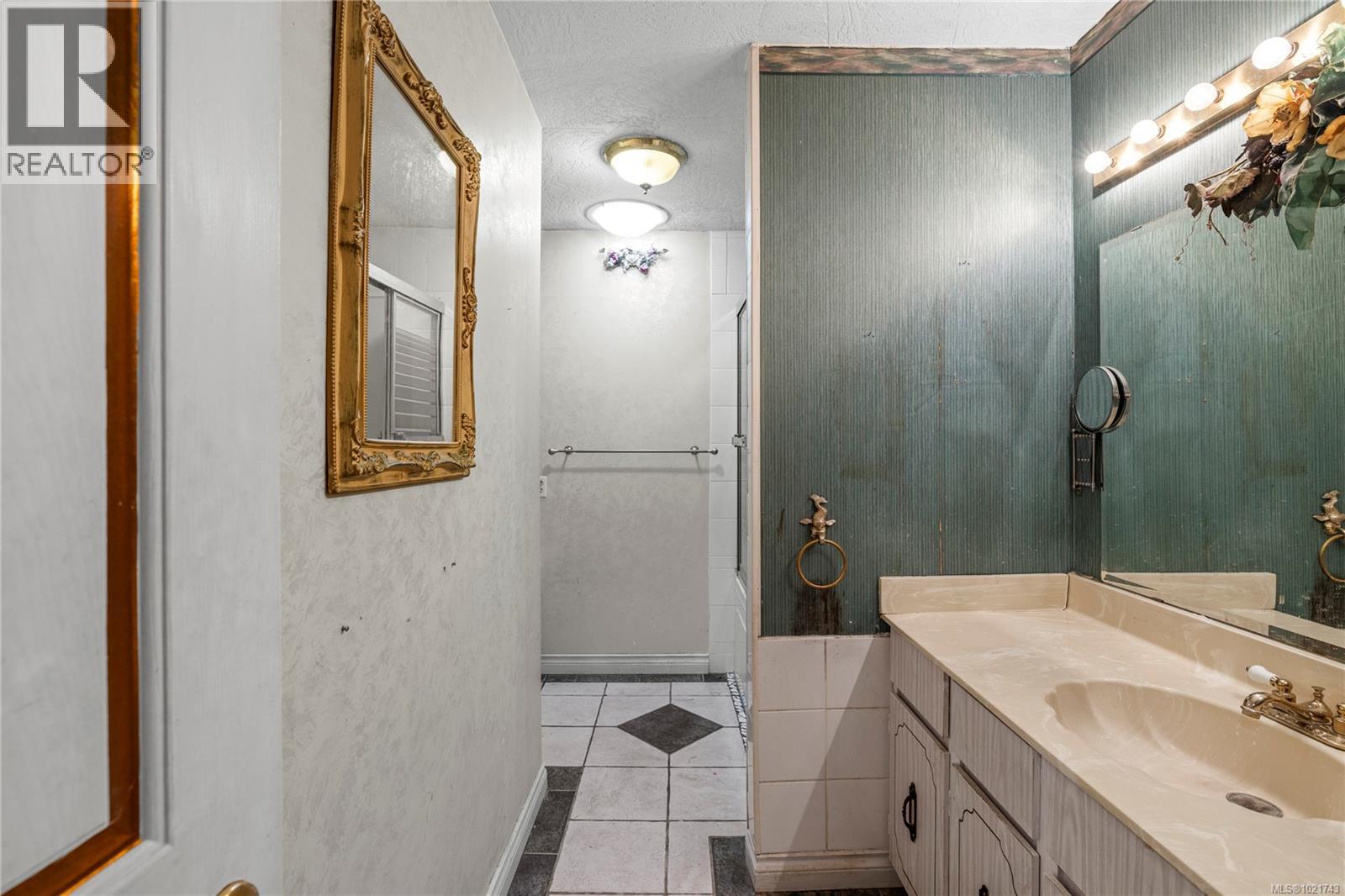 930 Mulholland Dr, French Creek