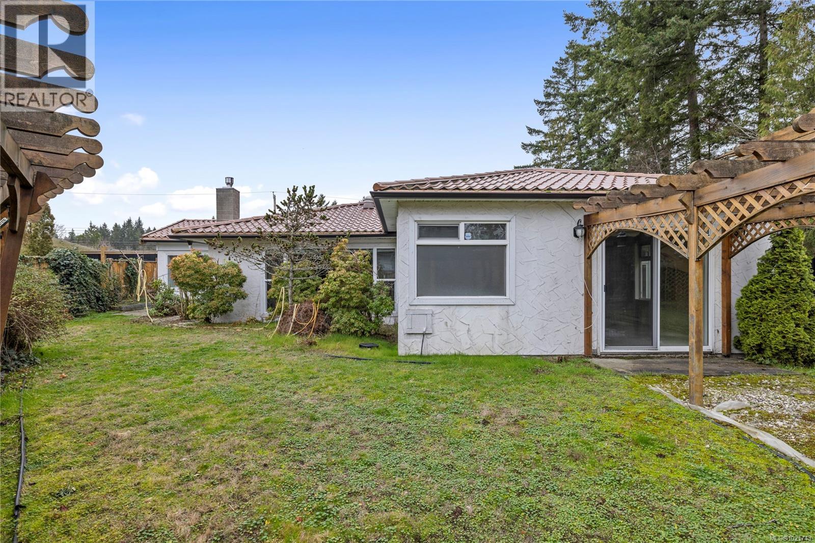 930 Mulholland Dr, French Creek