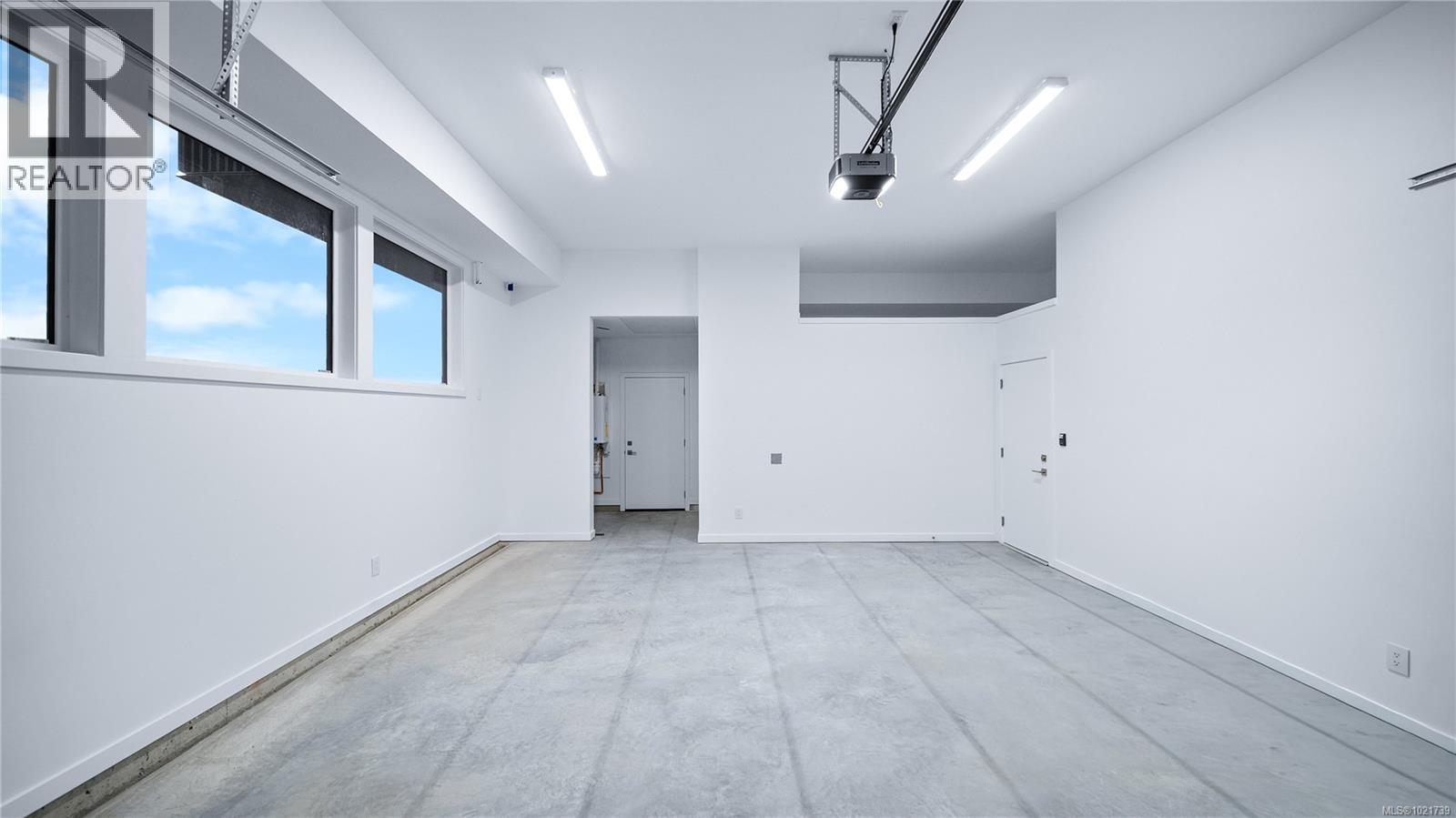  3700 Kootenay Place, Saanich