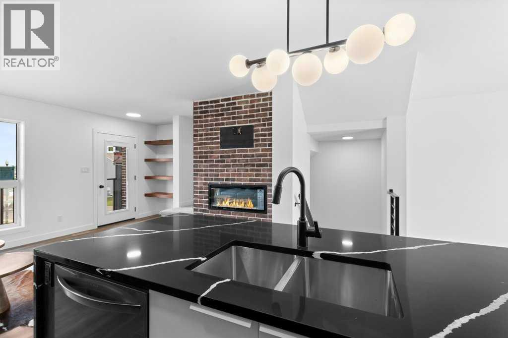 12 Violet Point, Sylvan Lake