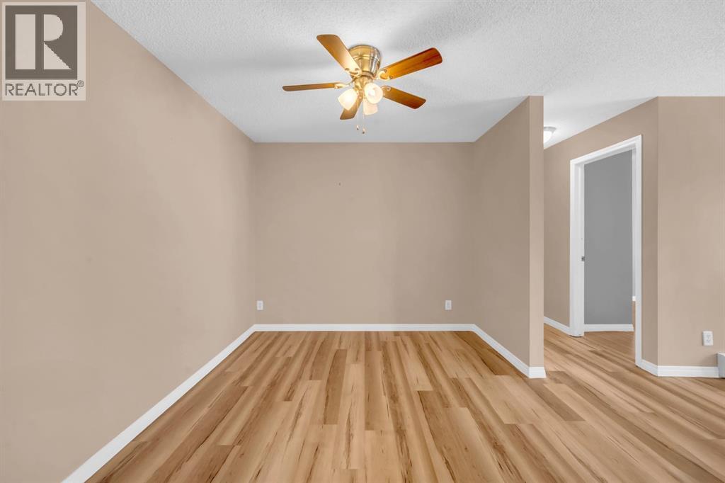 Single Family House for Sale in   valleyview Park SE Dover Calgary 