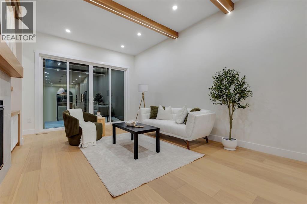 Single Family House for Sale in   Street SW Richmond Calgary 