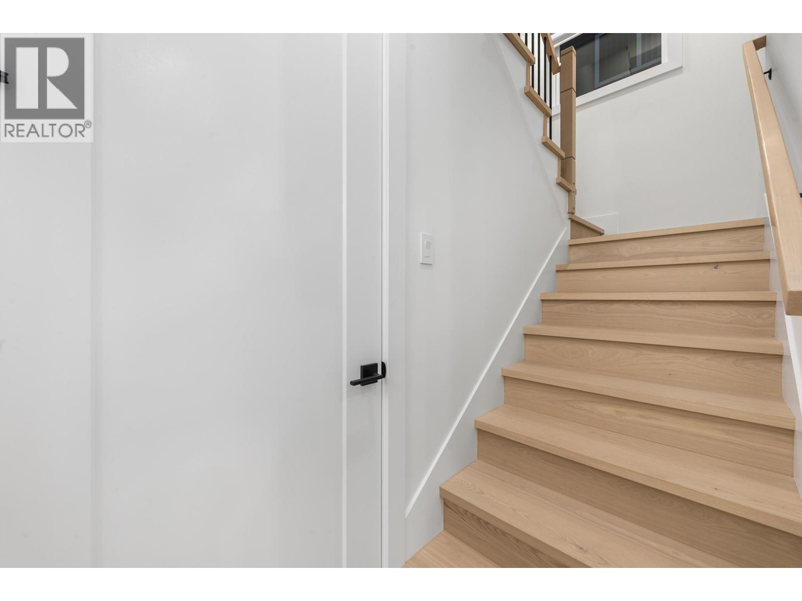 2 4855 DUMFRIES STREET, Vancouver