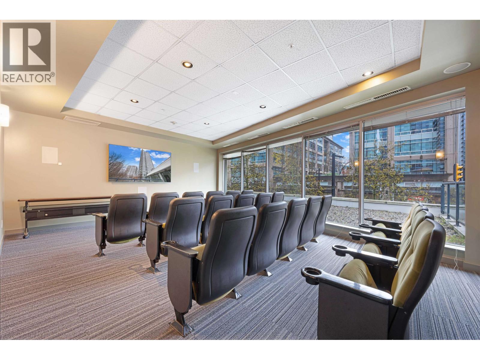 307 928 BEATTY STREET, Vancouver