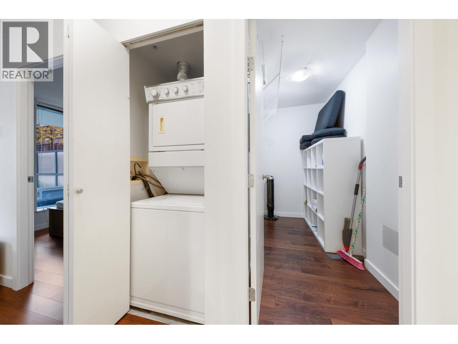 307 928 BEATTY STREET, Vancouver