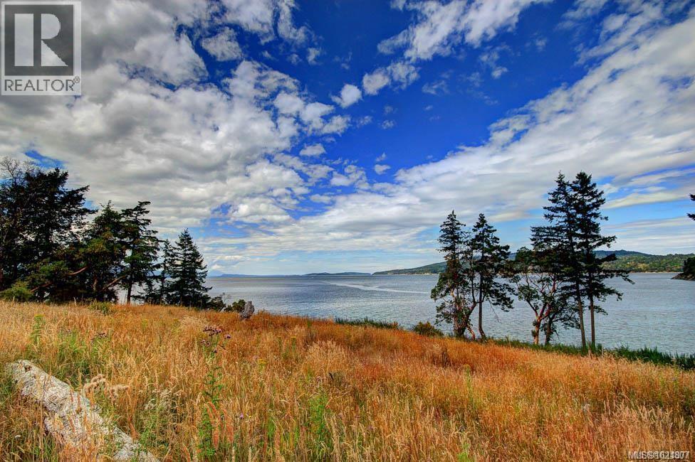  128 Narrows West Road, Salt Spring