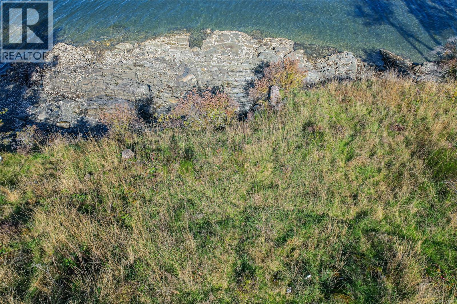  128 Narrows West Road, Salt Spring